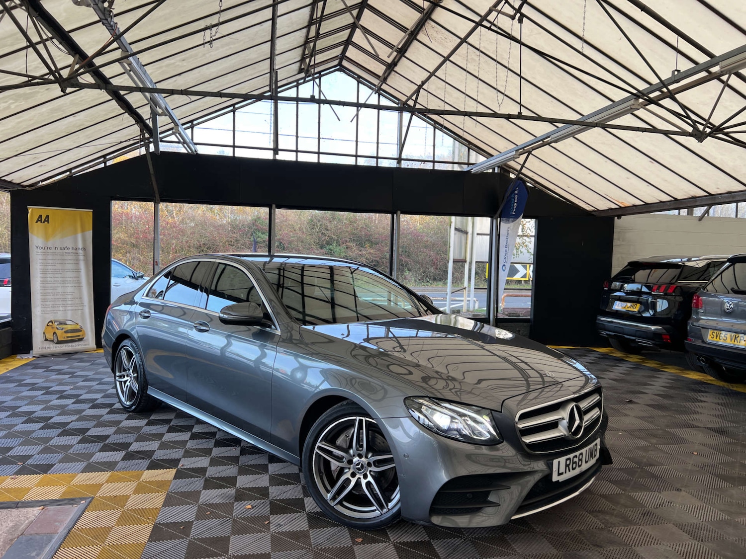 Used Mercedes-Benz E Class 2018 for sale - 76571360: Photo 1