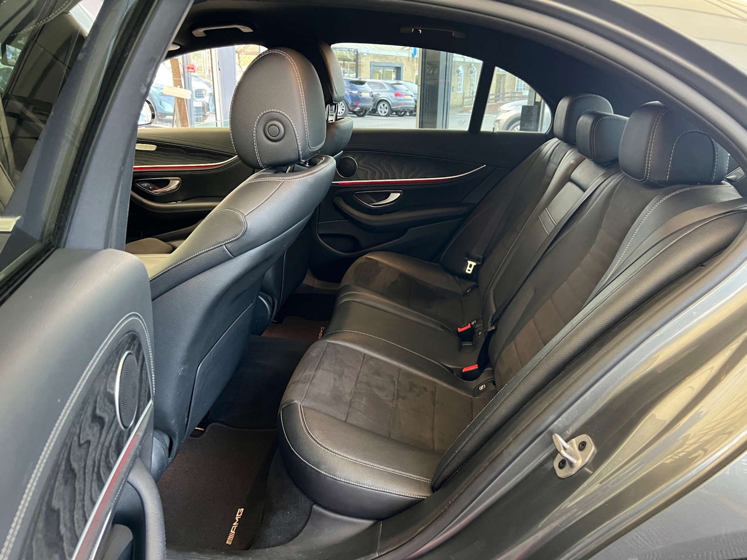 Used Mercedes-Benz E Class 2018 for sale - 76571360: Photo 24