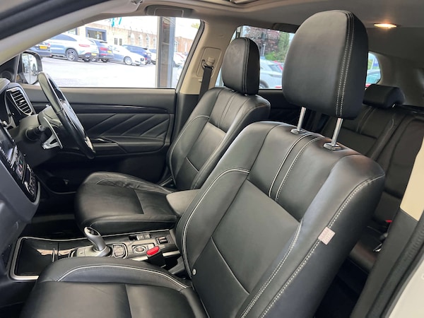 Used Mitsubishi Outlander 2017 for sale - 76313291: Photo 23