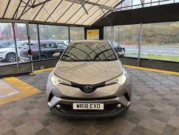 Used Toyota C-HR 2018 for sale - 76601525: Photo