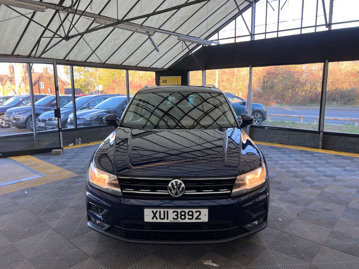 Used Volkswagen Tiguan 2019 for sale - 76650395: Photo 2