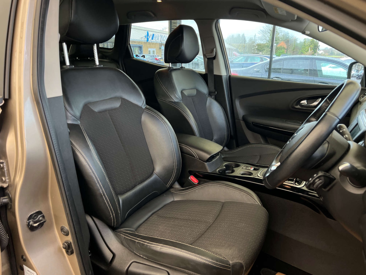 Used Renault Kadjar 2017 for sale - 77393360: Photo 11