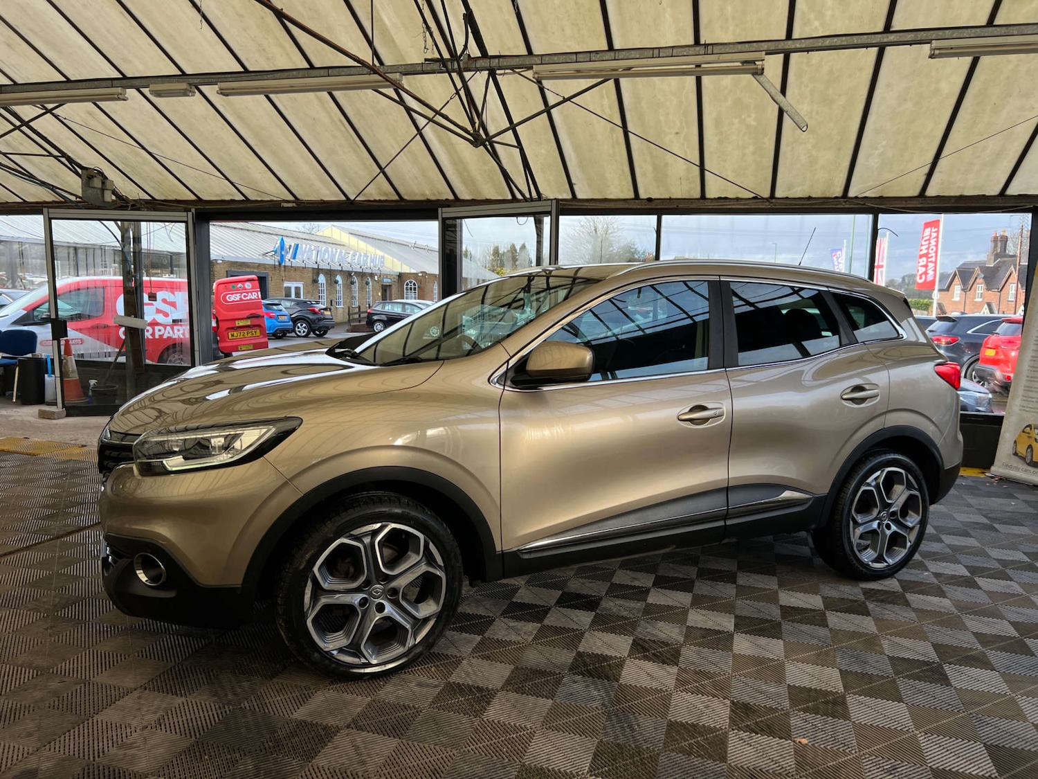Used Renault Kadjar 2017 for sale - 77393360: Photo 5
