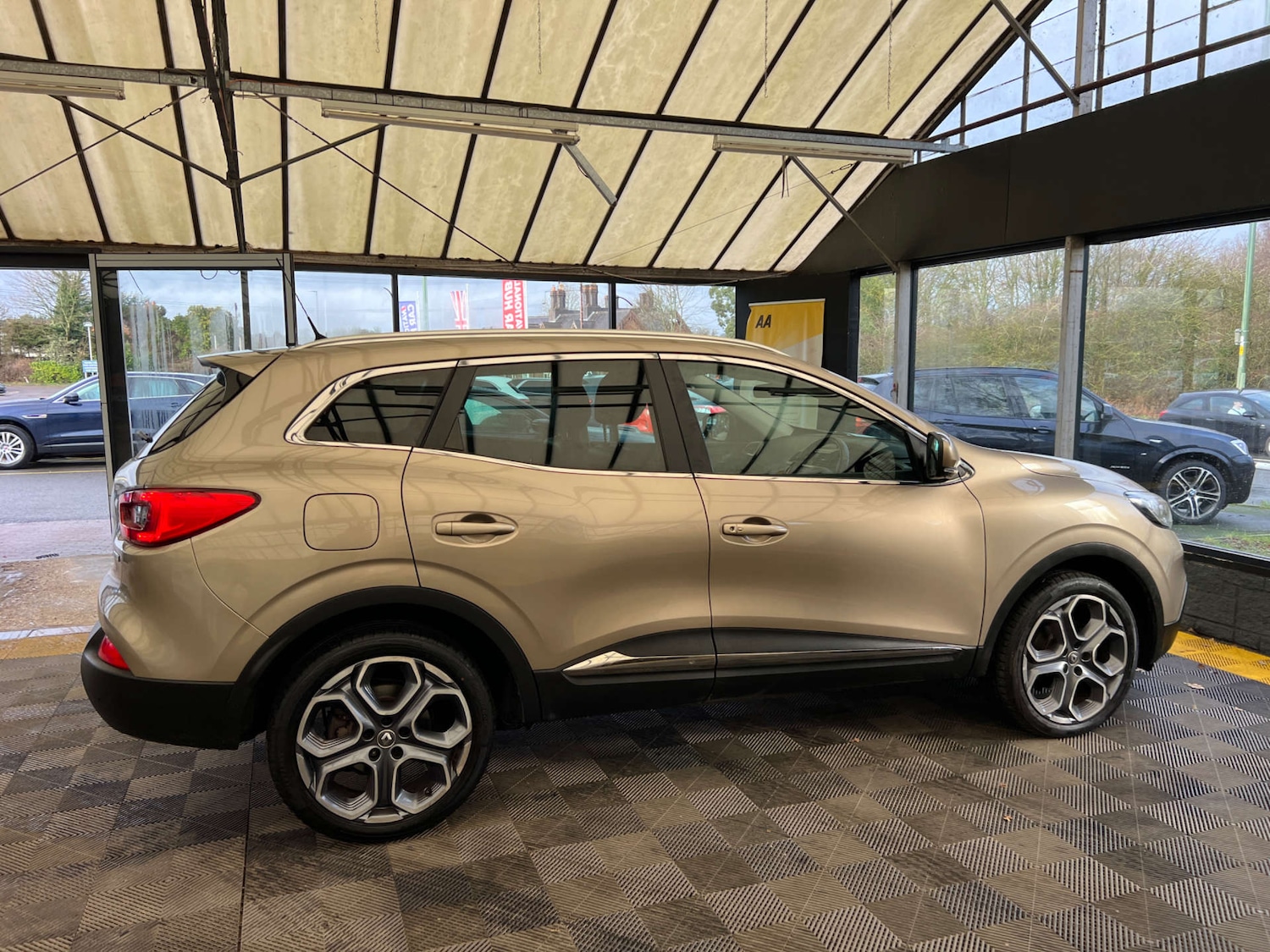 Used Renault Kadjar 2017 for sale - 77393360: Photo 9