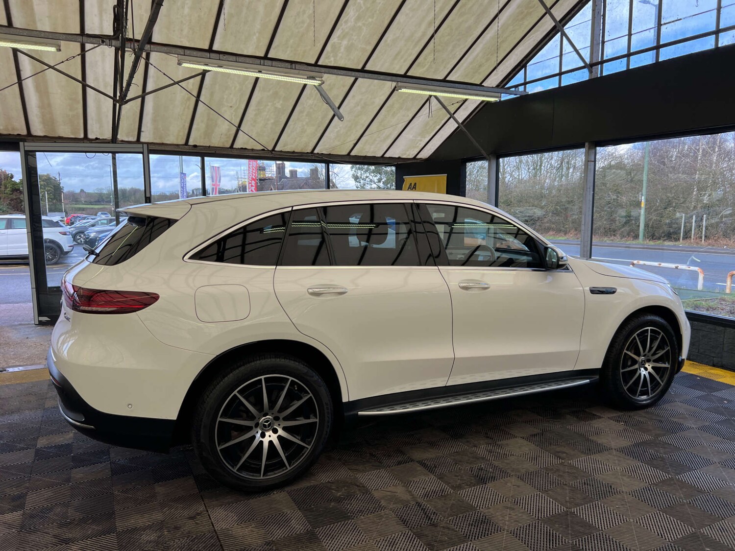 Used Mercedes-Benz EQC 2020 for sale - 77523144: Photo 9