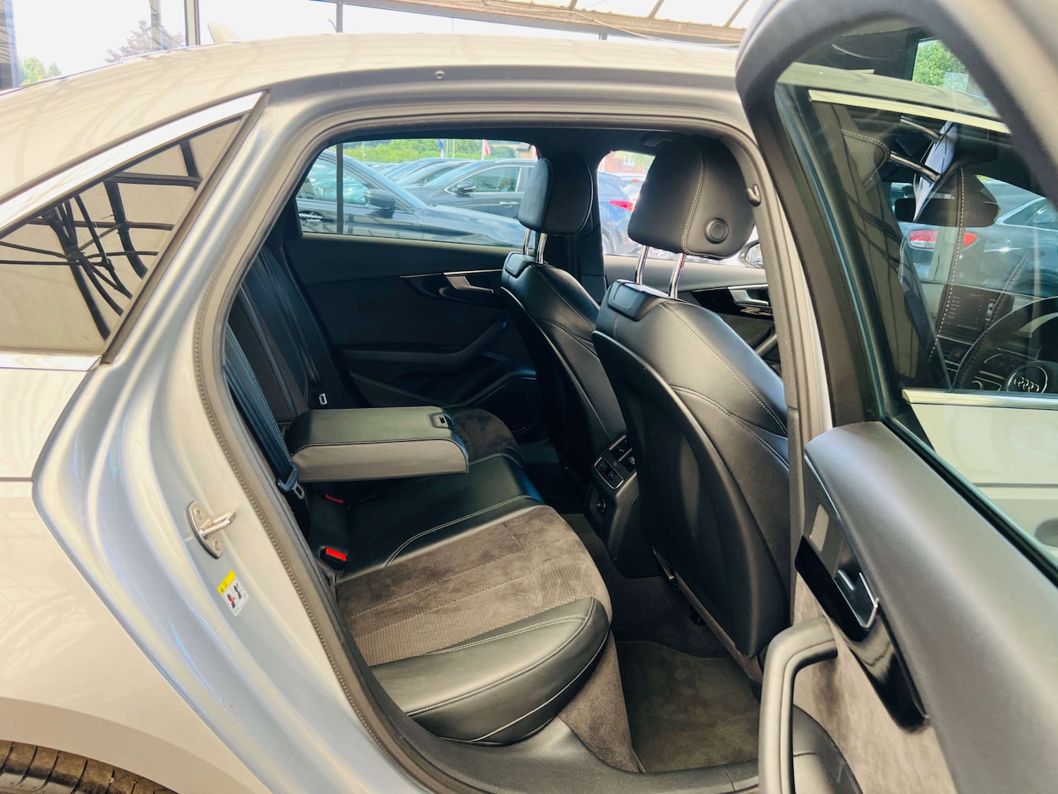 Used Audi A4 2018 for sale - 76542298: Photo 30