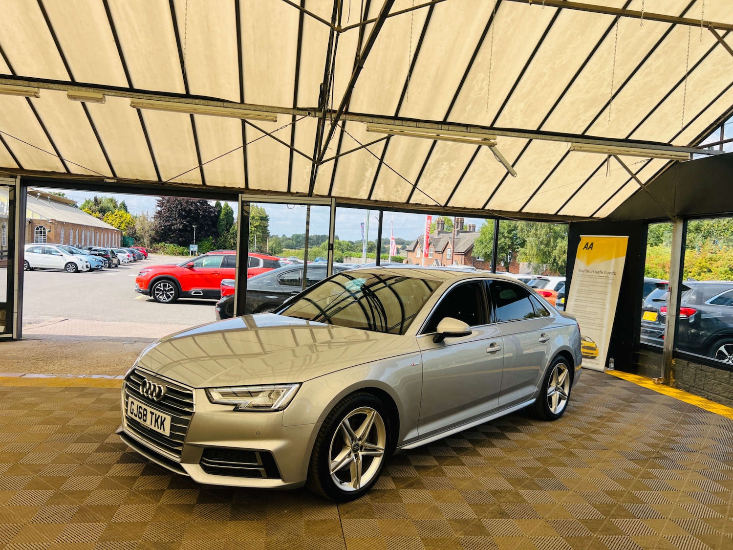 Used Audi A4 2018 for sale - 76542298: Photo 4