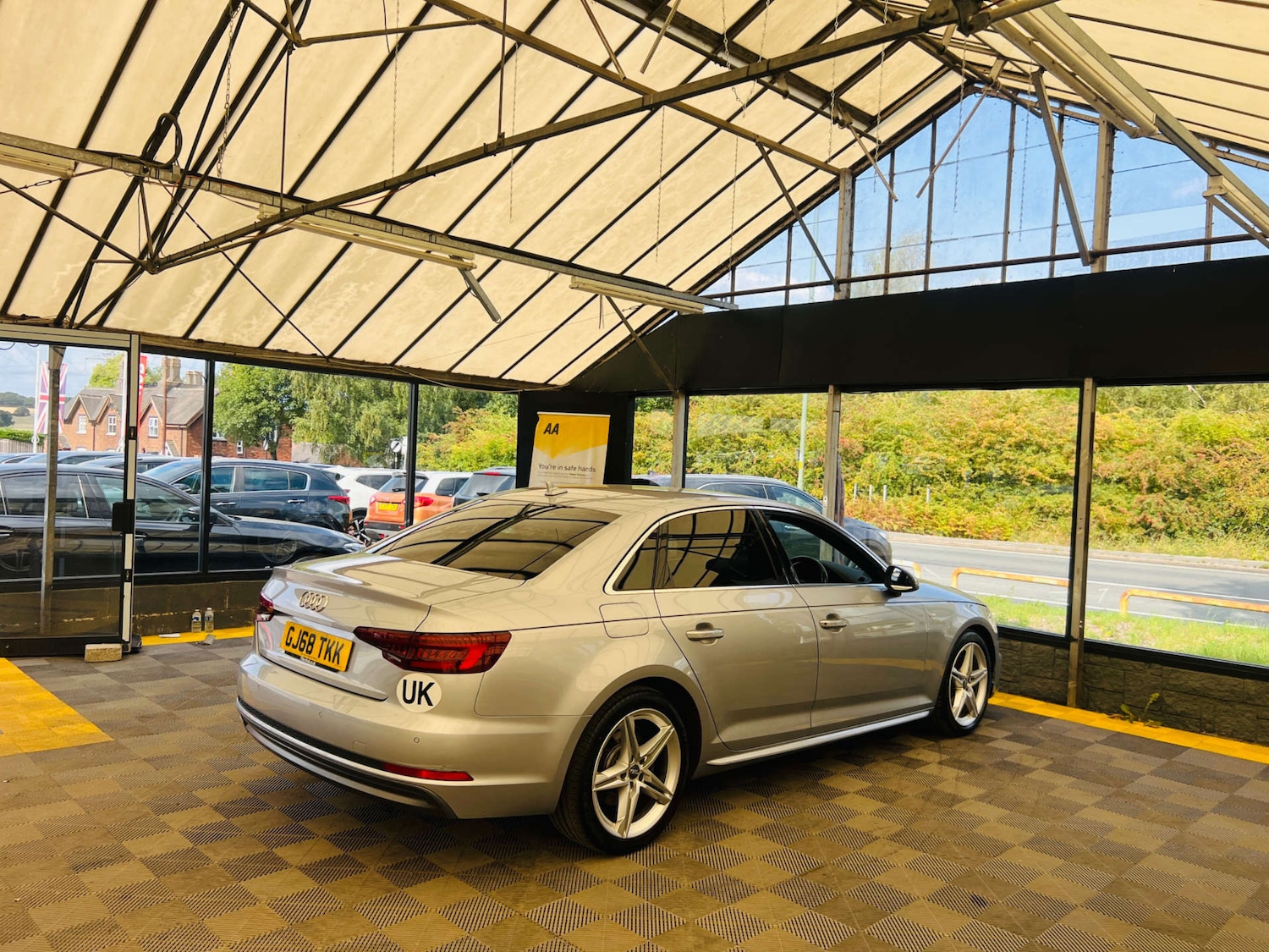 Used Audi A4 2018 for sale - 76542298: Photo 9