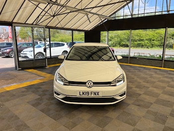 Used Volkswagen Golf 2019 for sale - 78333284: Photo