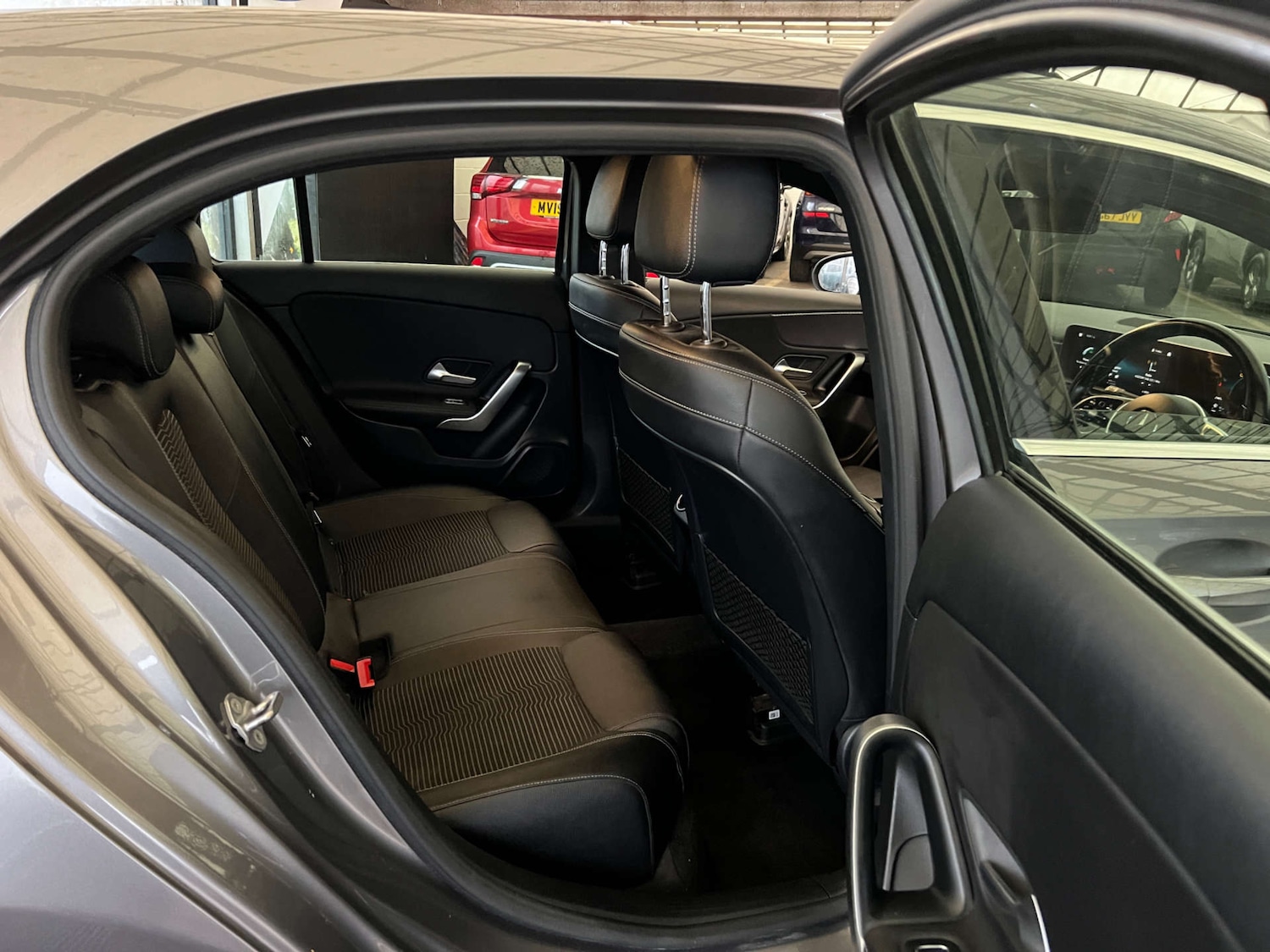 Used Mercedes-Benz A-Class 2018 for sale - 76591663: Photo 30