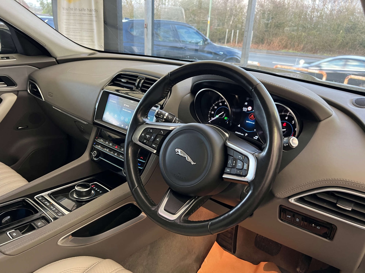Used Jaguar F-Pace 2019 for sale - 77349824: Photo 12