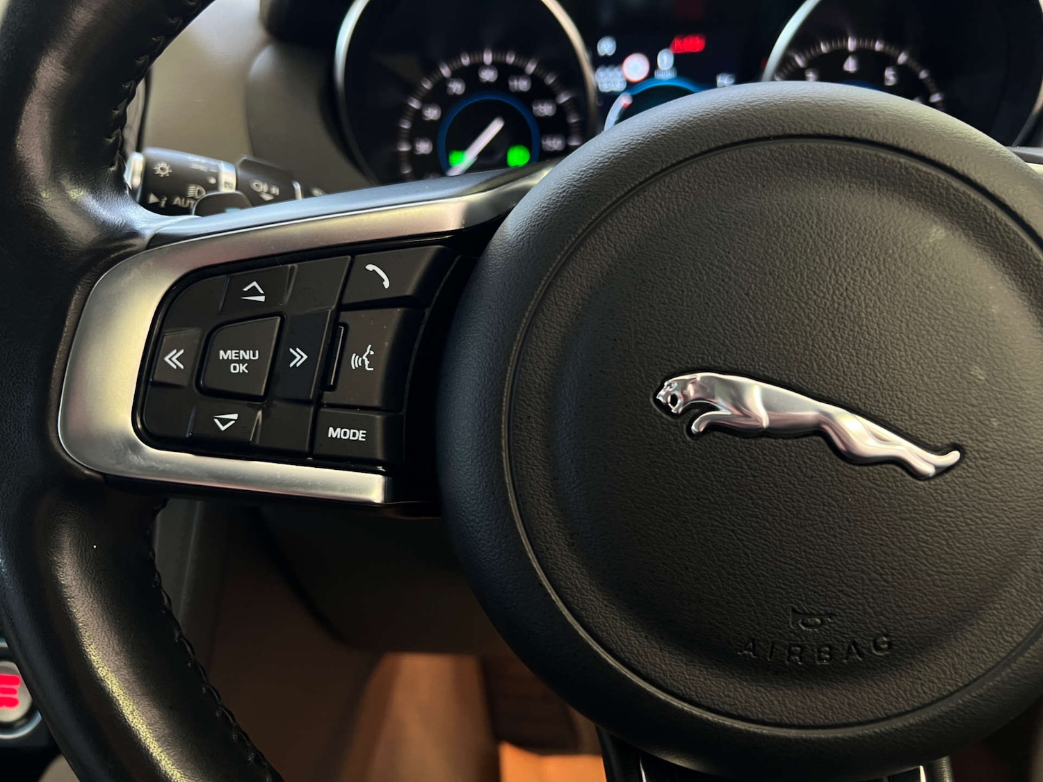 Used Jaguar F-Pace 2019 for sale - 77349824: Photo 15