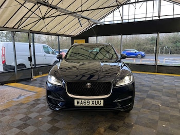 Used Jaguar F-Pace 2019 for sale - 77349824: Photo