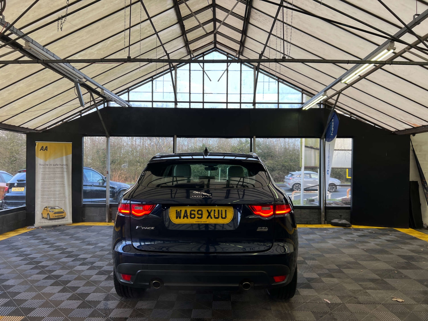 Used Jaguar F-Pace 2019 for sale - 77349824: Photo 8