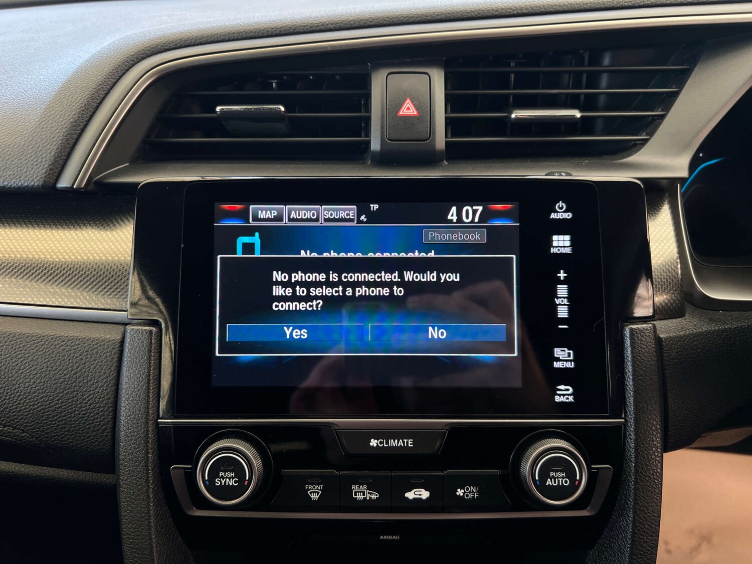 Used Honda Civic 2018 for sale - 77888836: Photo 16