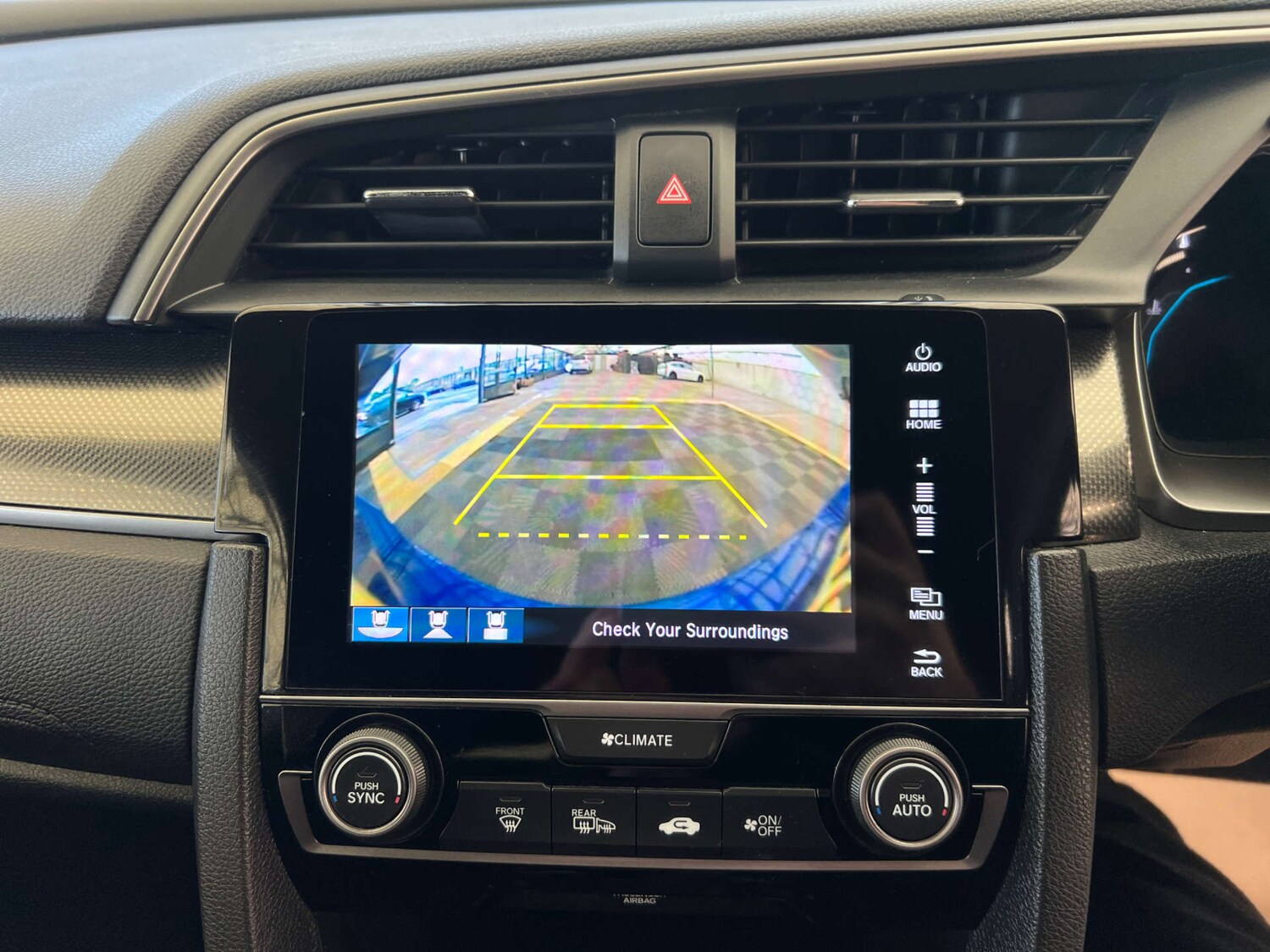 Used Honda Civic 2018 for sale - 77888836: Photo 19