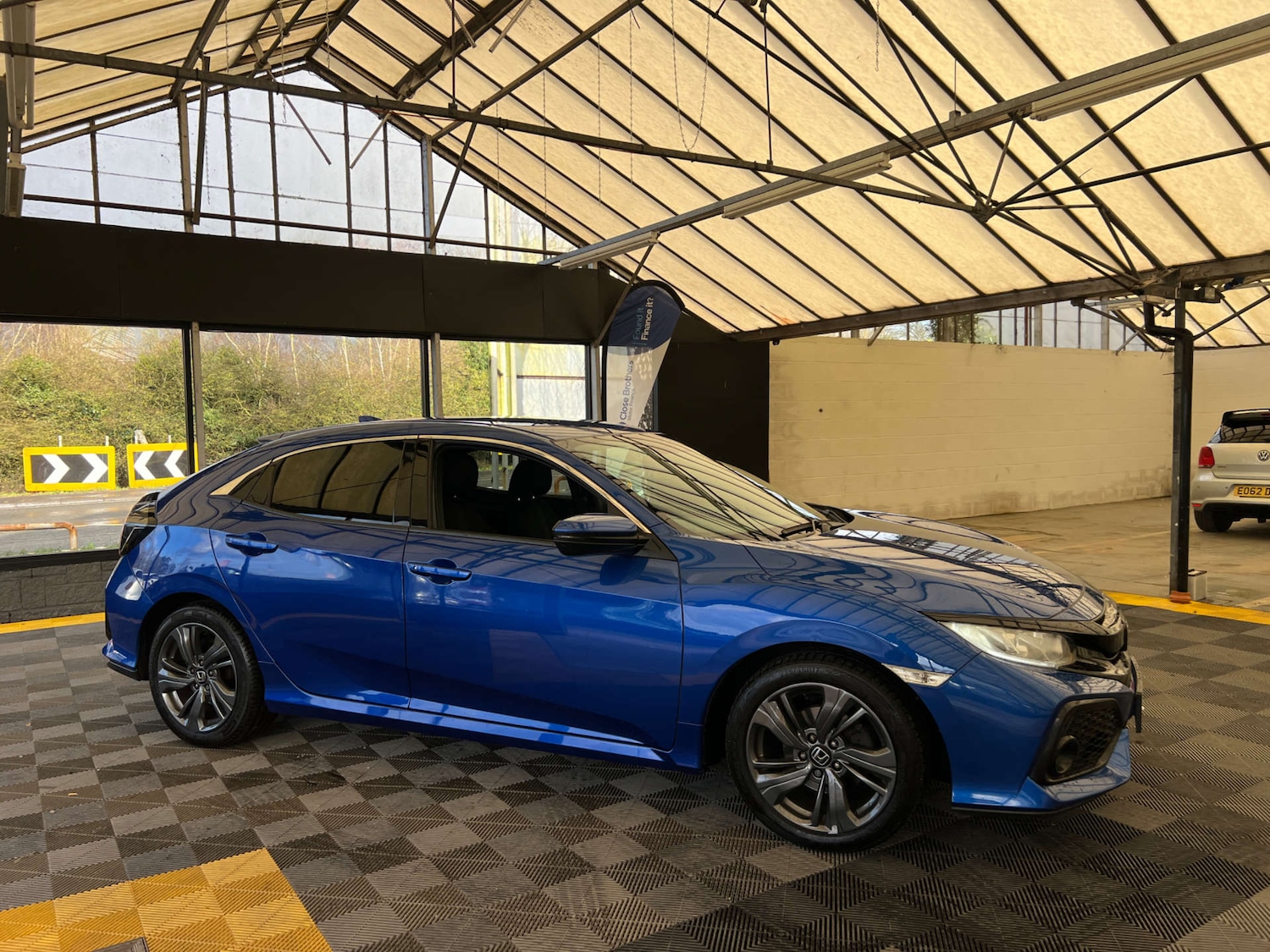 Used Honda Civic 2018 for sale - 77888836: Photo 3