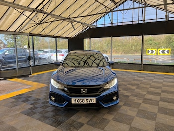 Used Honda Civic 2018 for sale - 77888836: Photo