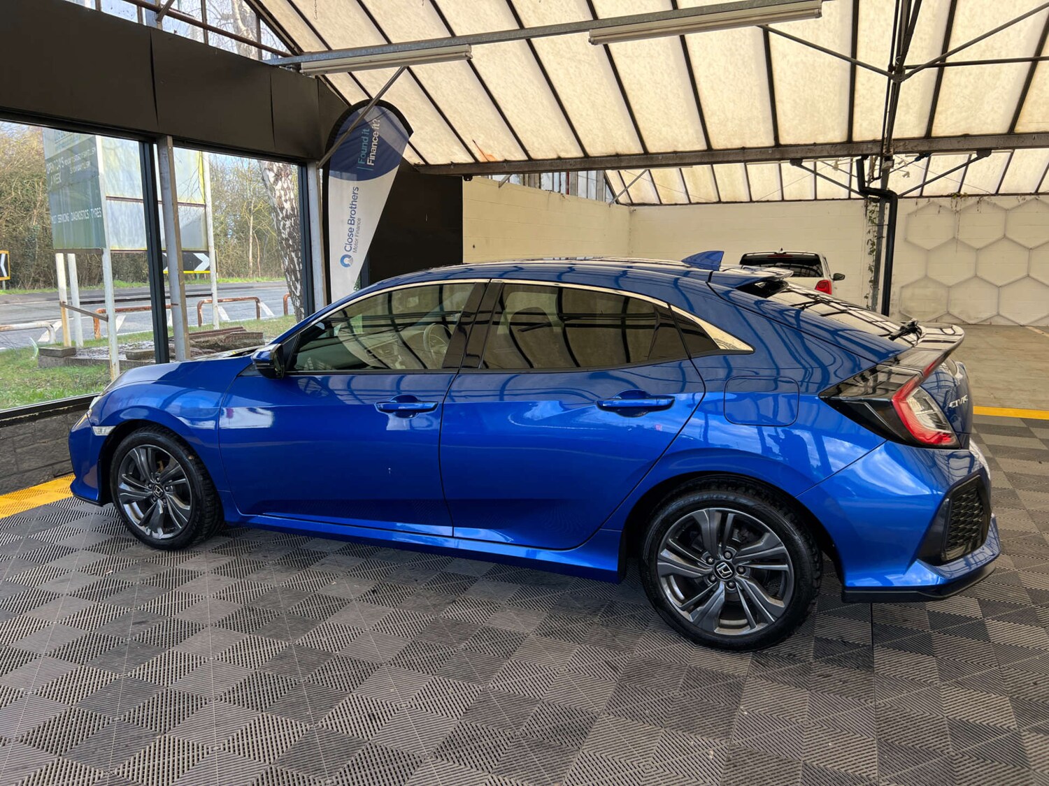 Used Honda Civic 2018 for sale - 77888836: Photo 7