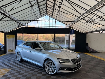 Used Skoda Superb 2019 for sale - 76606053: Photo