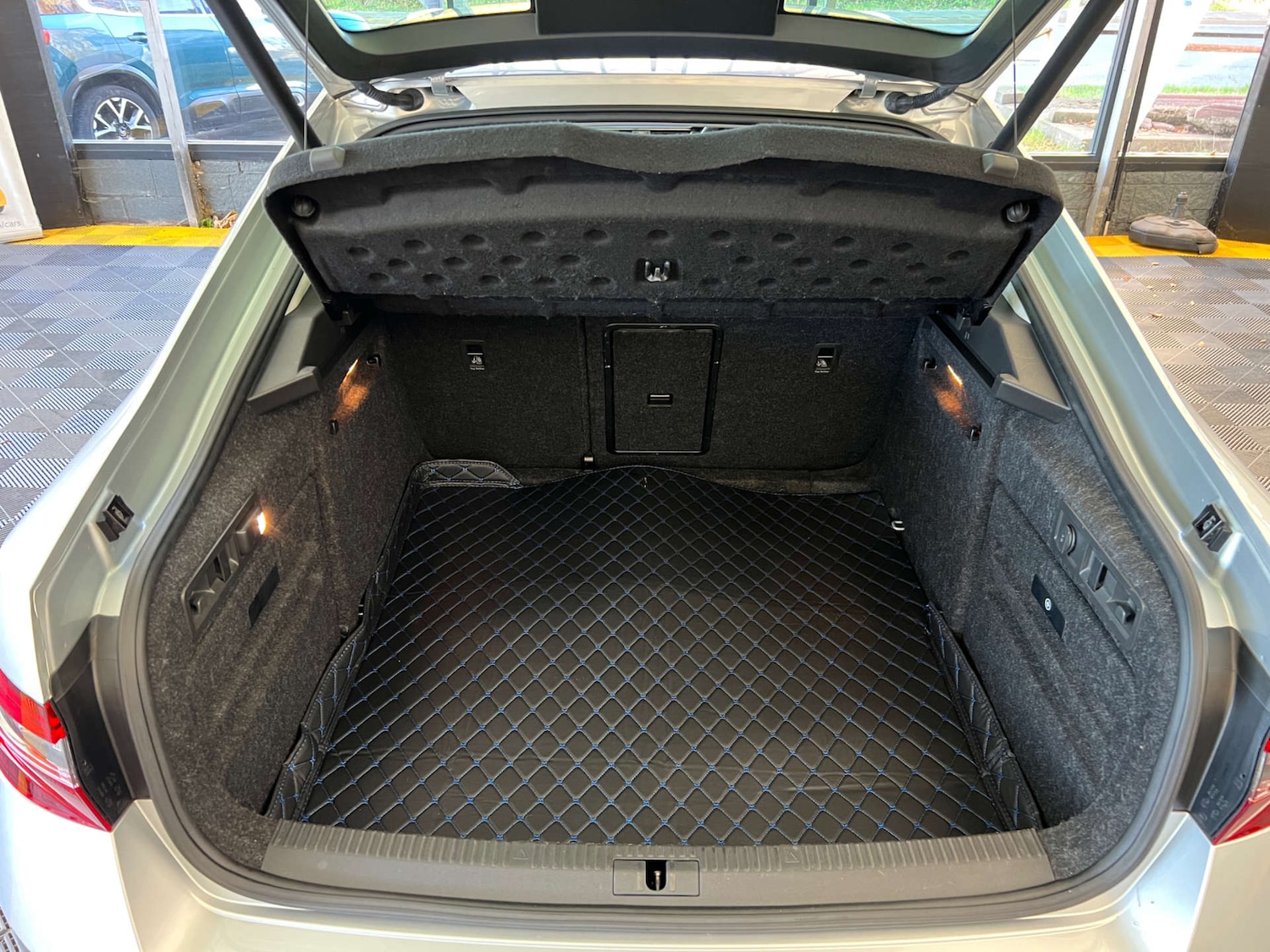 Used Skoda Superb 2019 for sale - 76606053: Photo 33