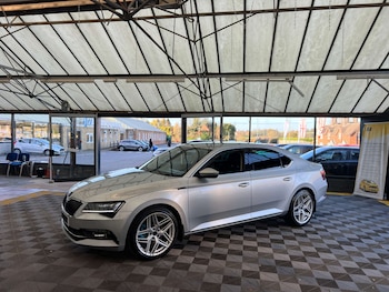 Used Skoda Superb 2019 for sale - 76606053: Photo