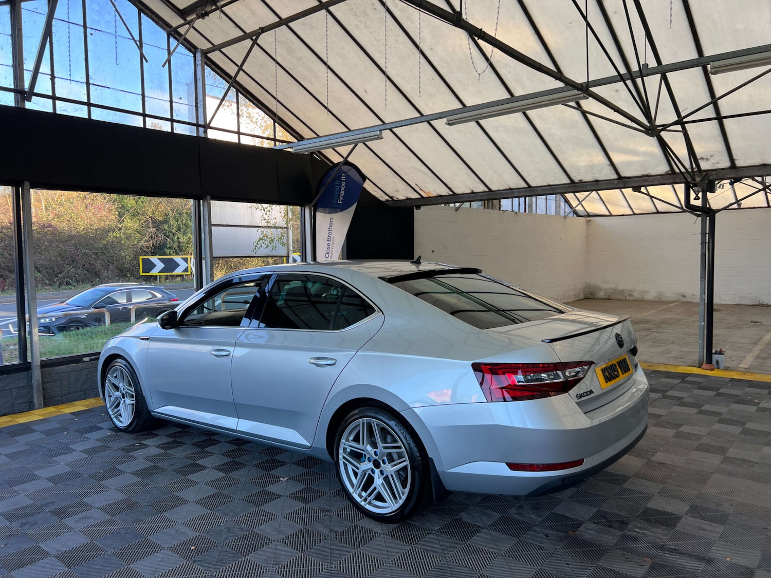 Used Skoda Superb 2019 for sale - 76606053: Photo 5