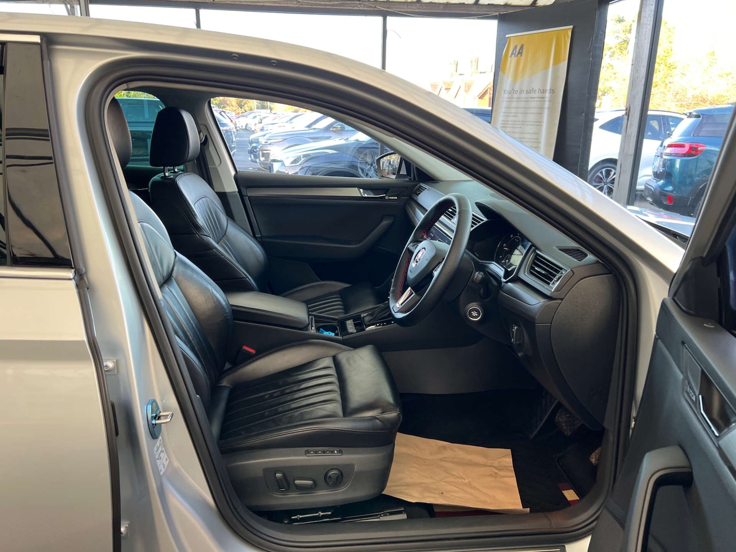 Used Skoda Superb 2019 for sale - 76606053: Photo 8