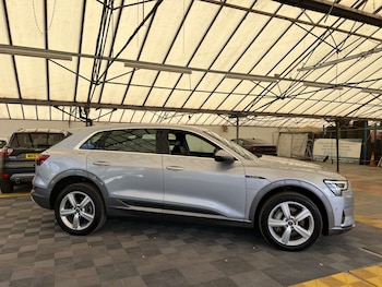 Used Audi e-tron 2022 for sale - 79531923: Photo