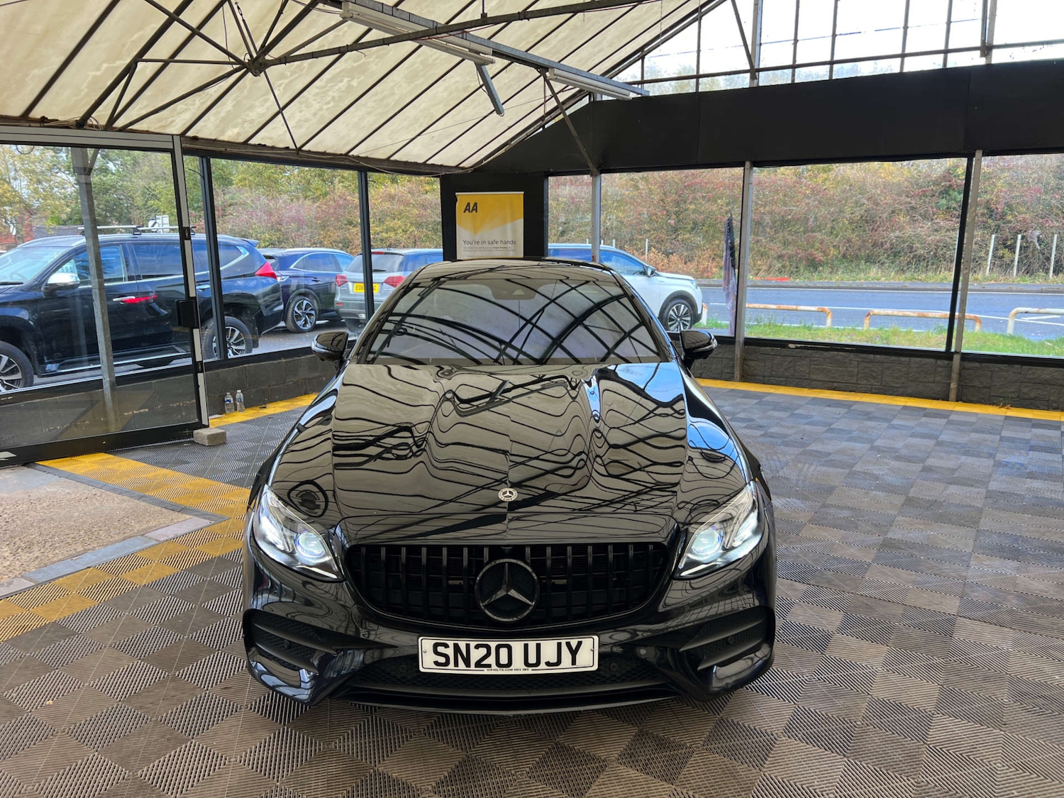 Used Mercedes-Benz E Class 2020 for sale - 76437888: Photo 3