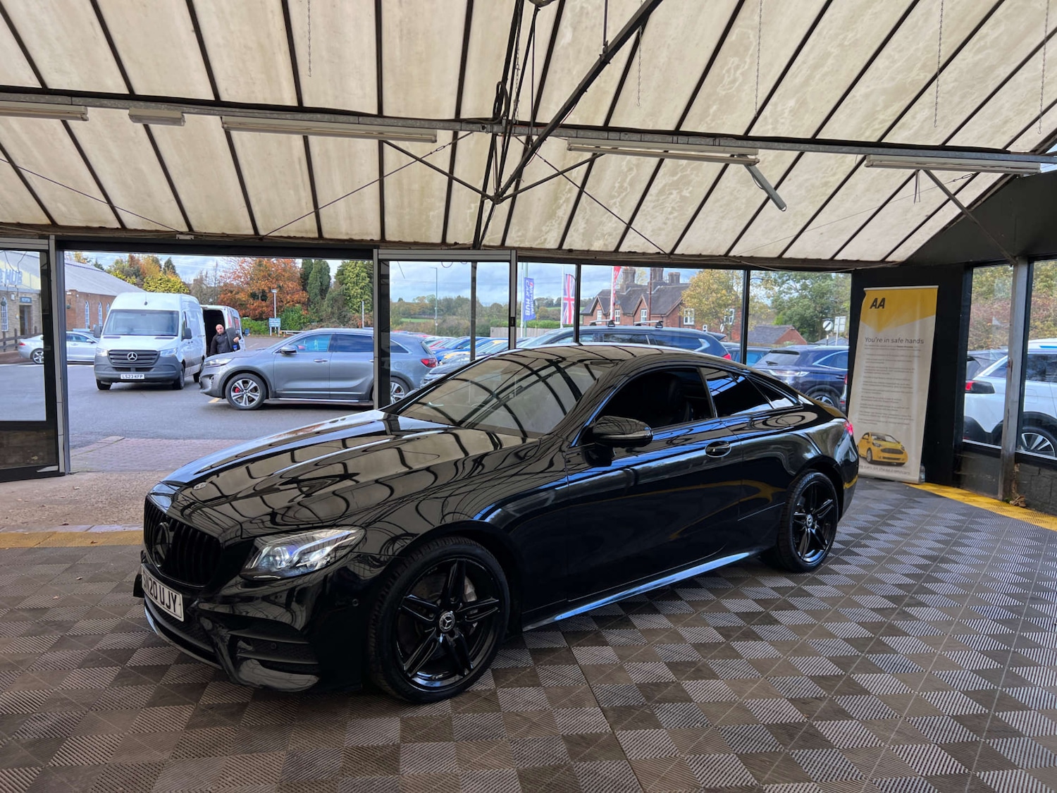 Used Mercedes-Benz E Class 2020 for sale - 76437888: Photo 4