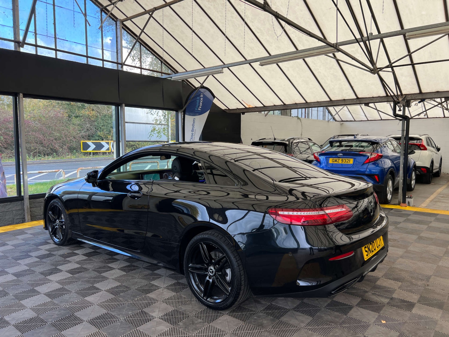 Used Mercedes-Benz E Class 2020 for sale - 76437888: Photo 5