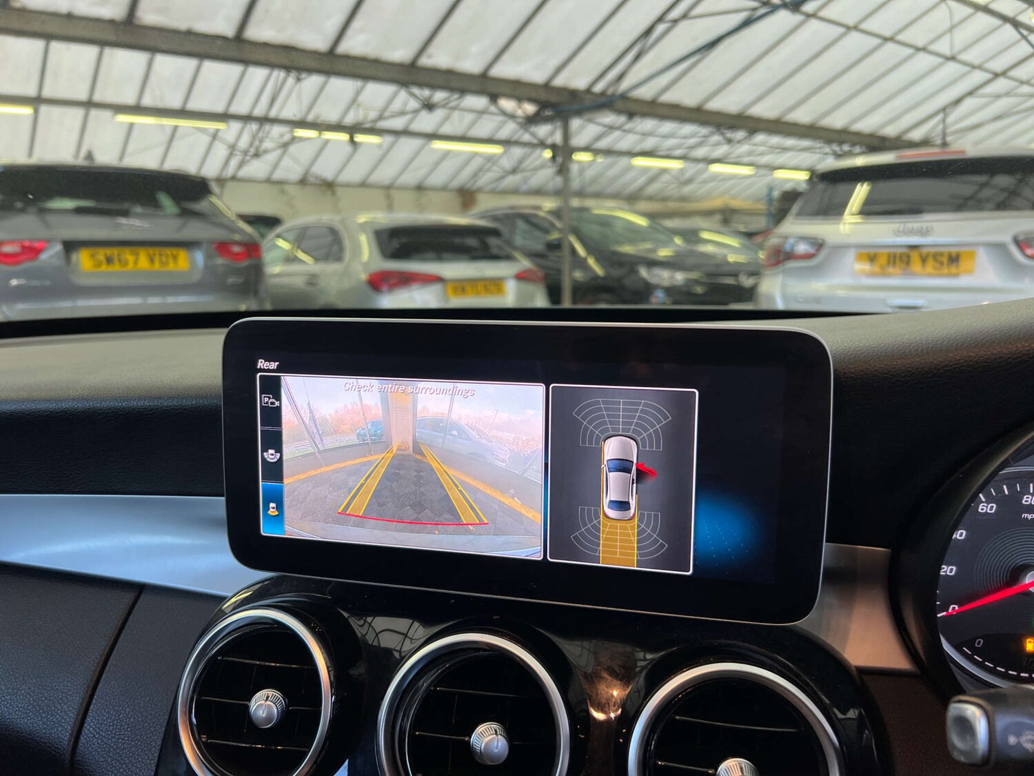 Used Mercedes-Benz C Class 2019 for sale - 76910568: Photo 23