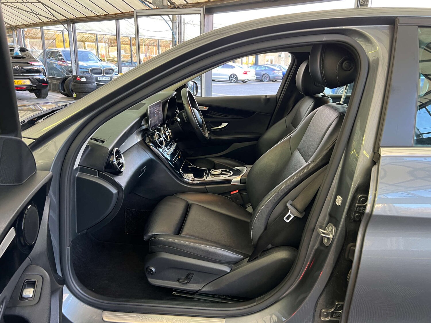 Used Mercedes-Benz C Class 2019 for sale - 76910568: Photo 24