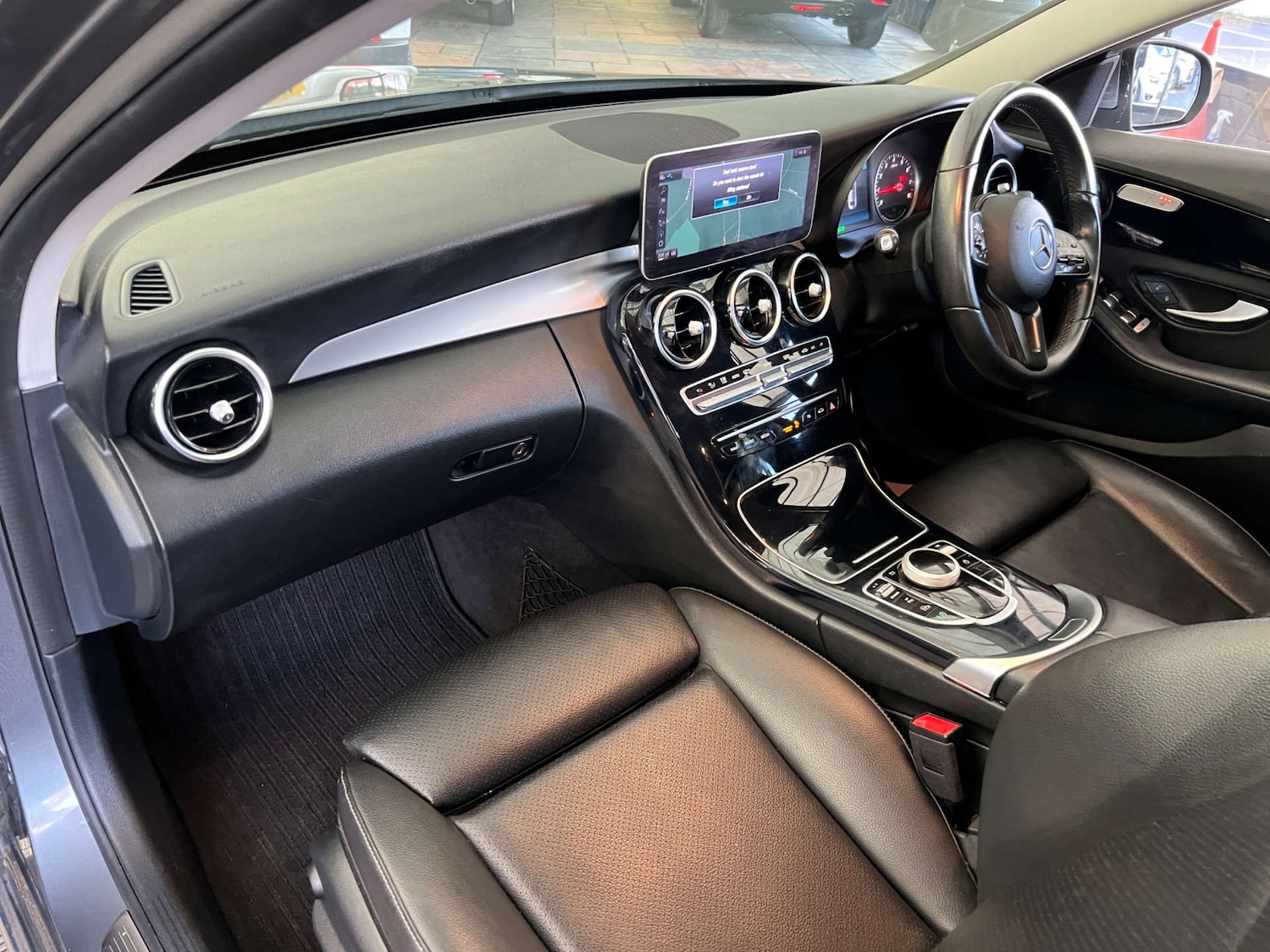 Used Mercedes-Benz C Class 2019 for sale - 76910568: Photo 27