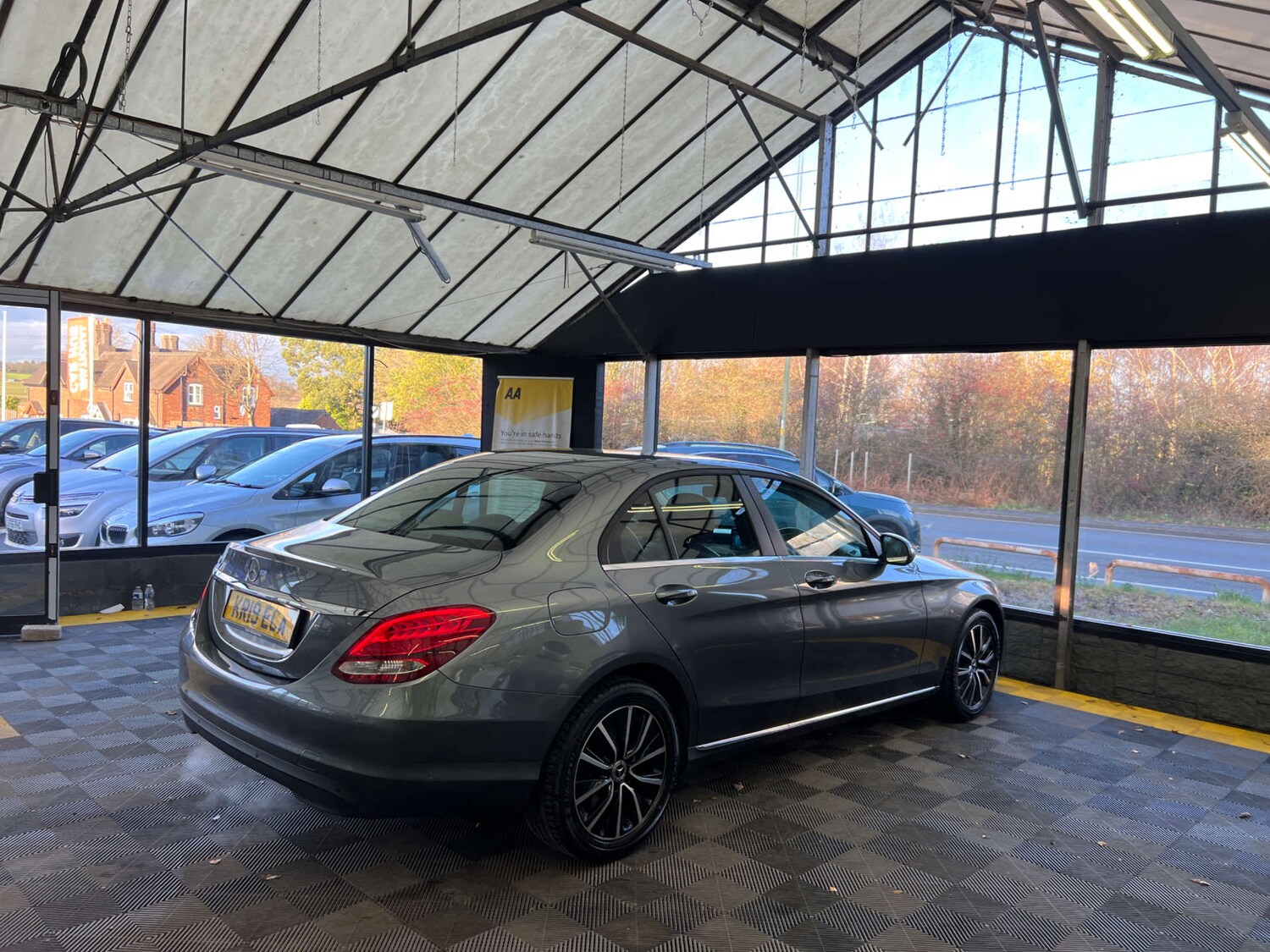 Used Mercedes-Benz C Class 2019 for sale - 76910568: Photo 8