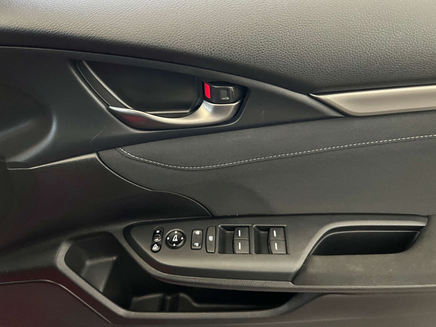 Used Honda Civic 2019 for sale - 76969198: Photo 13