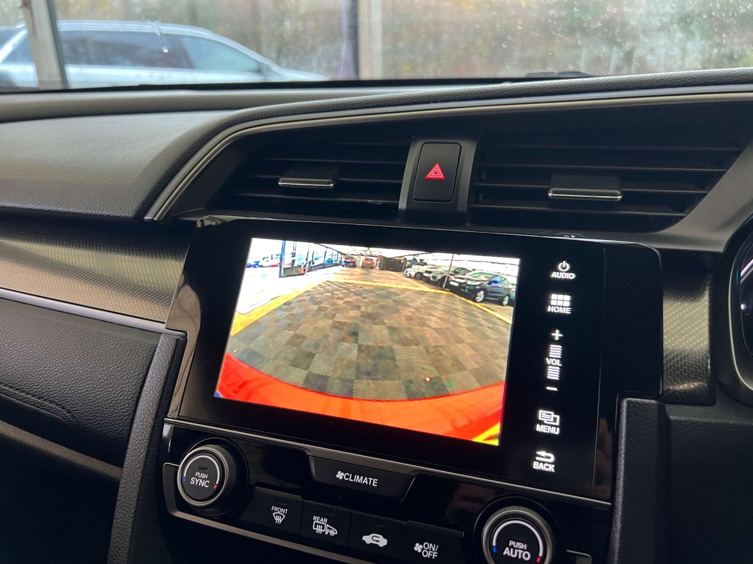 Used Honda Civic 2019 for sale - 76969198: Photo 22