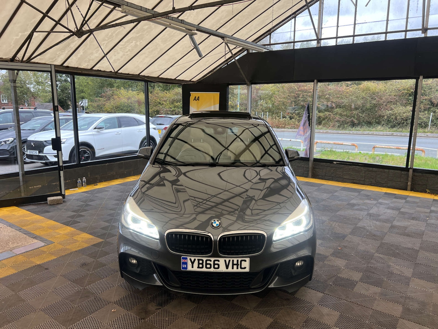 Used BMW 2 Series 2017 for sale - 76601864: Photo 3