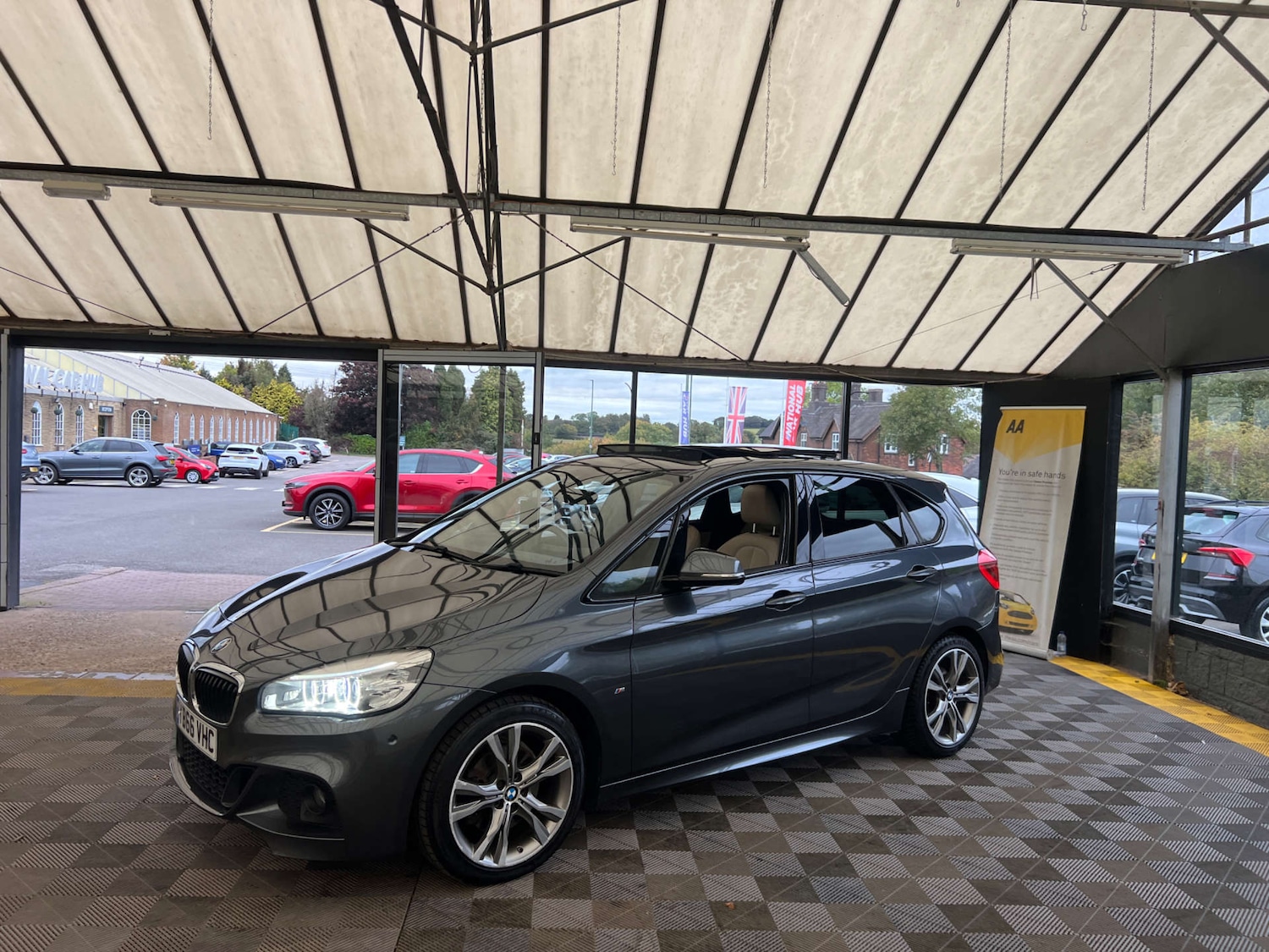 Used BMW 2 Series 2017 for sale - 76601864: Photo 5