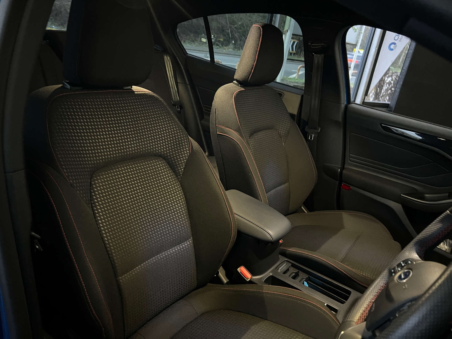 Used Ford Focus 2023 for sale - 76687504: Photo 10