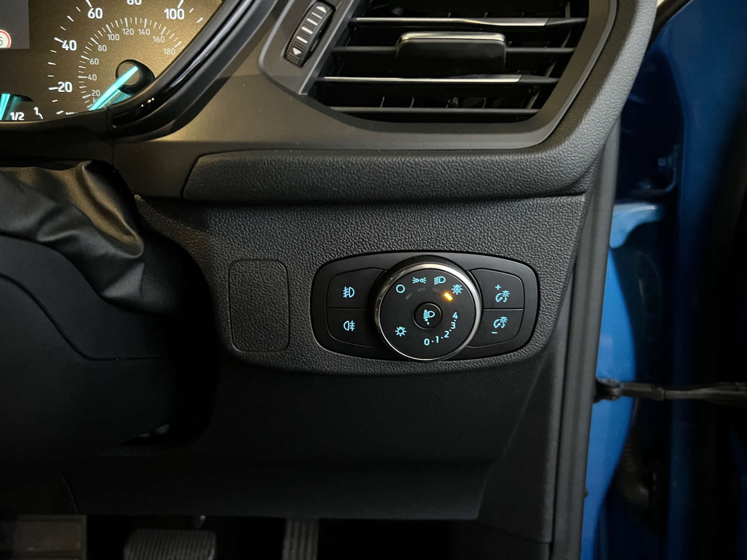 Used Ford Focus 2023 for sale - 76687504: Photo 12