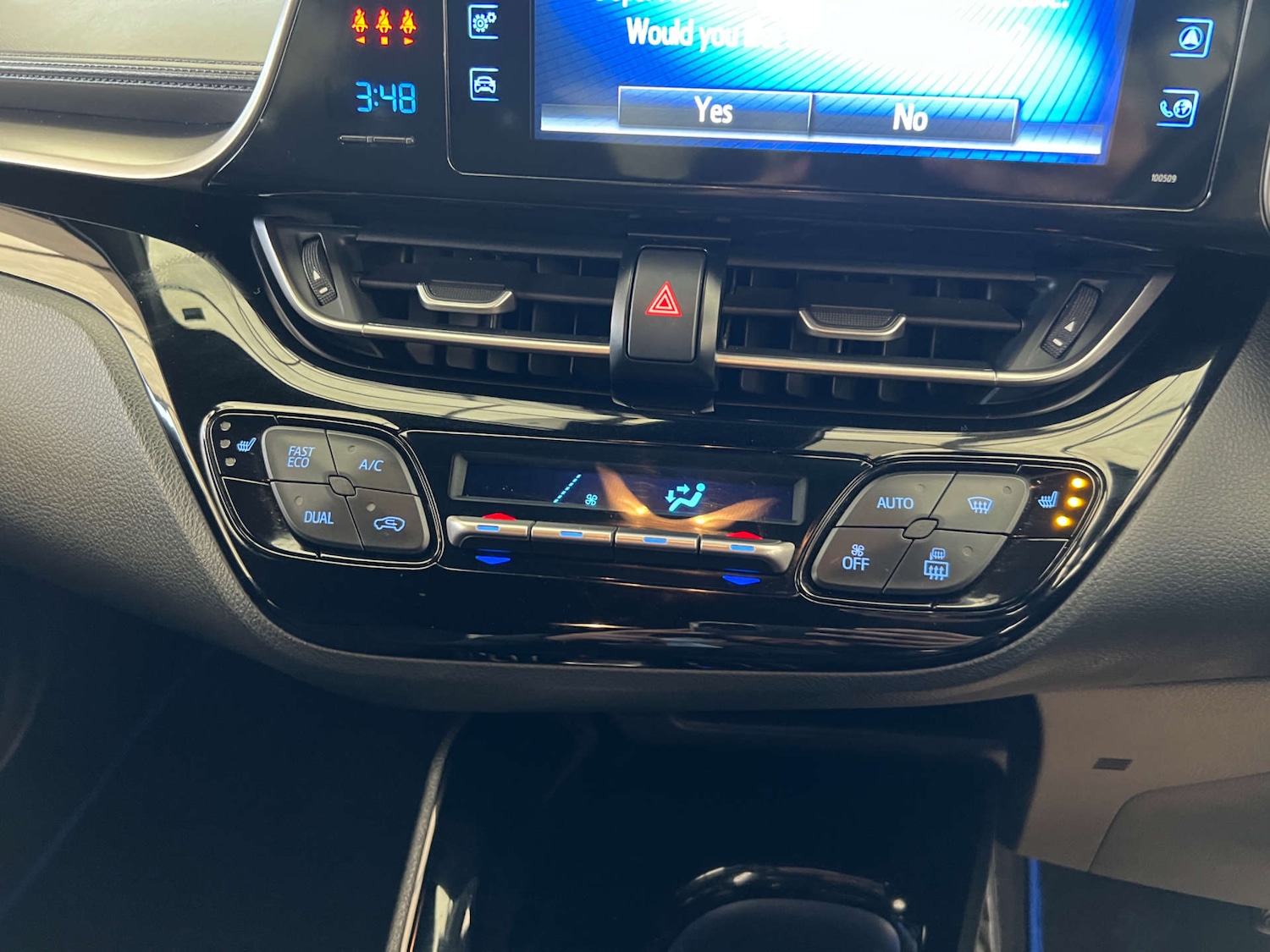 Used Toyota C-HR 2019 for sale - 76483230: Photo 18