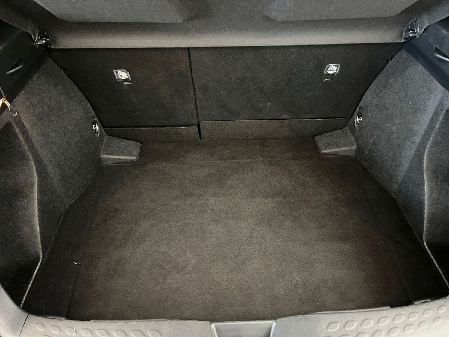 Used Toyota C-HR 2019 for sale - 76483230: Photo 29