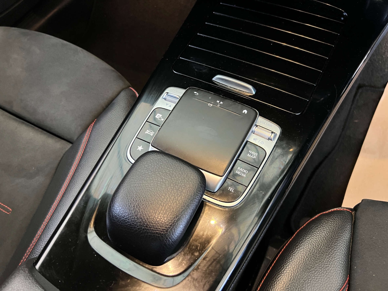 Used Mercedes-Benz A-Class 2018 for sale - 76734386: Photo 17