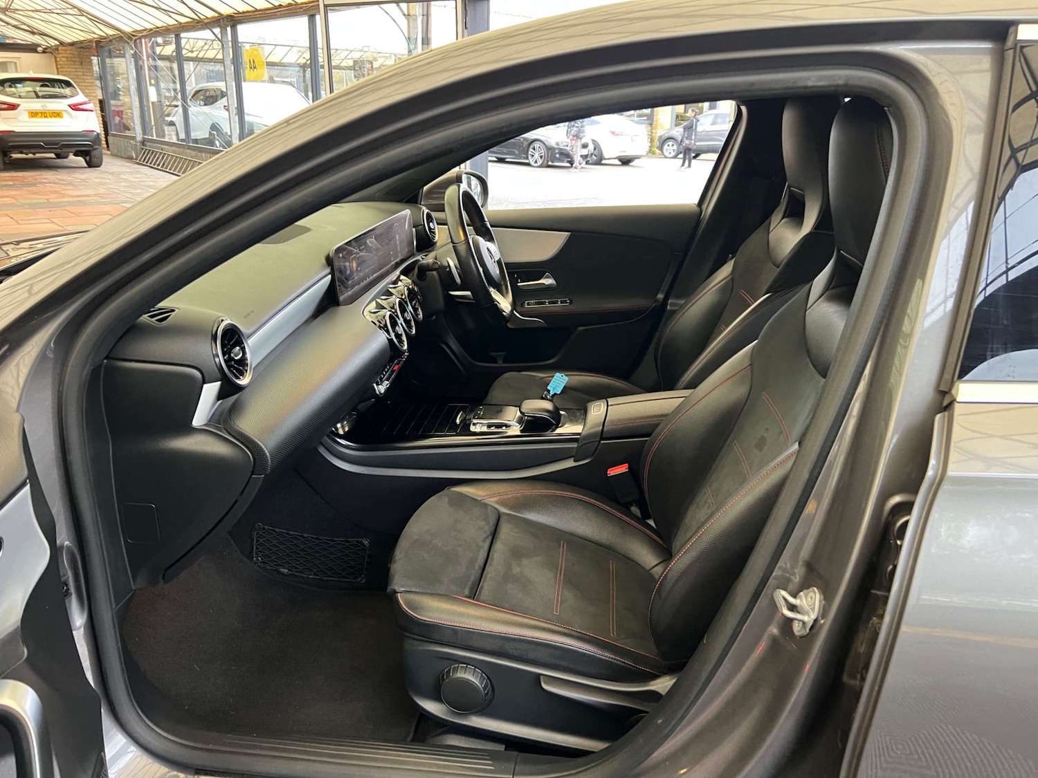 Used Mercedes-Benz A-Class 2018 for sale - 76734386: Photo 24