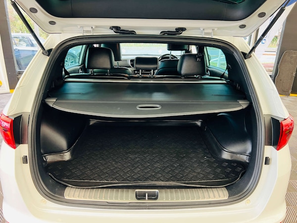 Used Kia Sportage 2018 for sale - 76000359: Photo 33