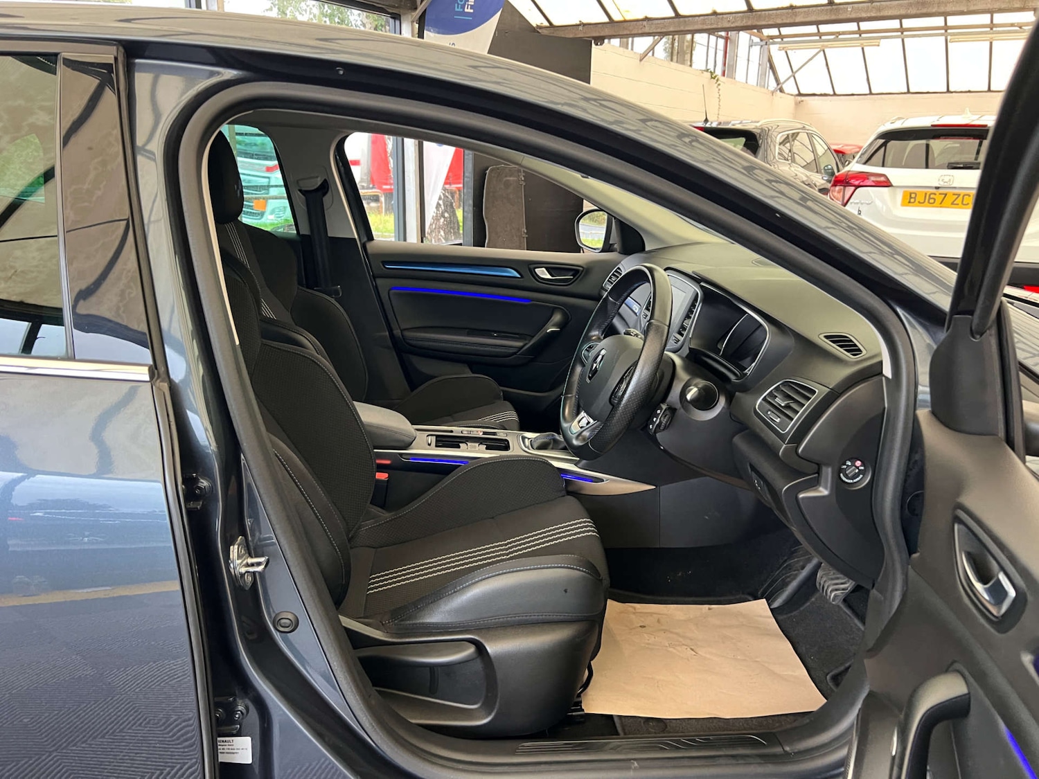 Used Renault Megane 2019 for sale - 76165317: Photo 10