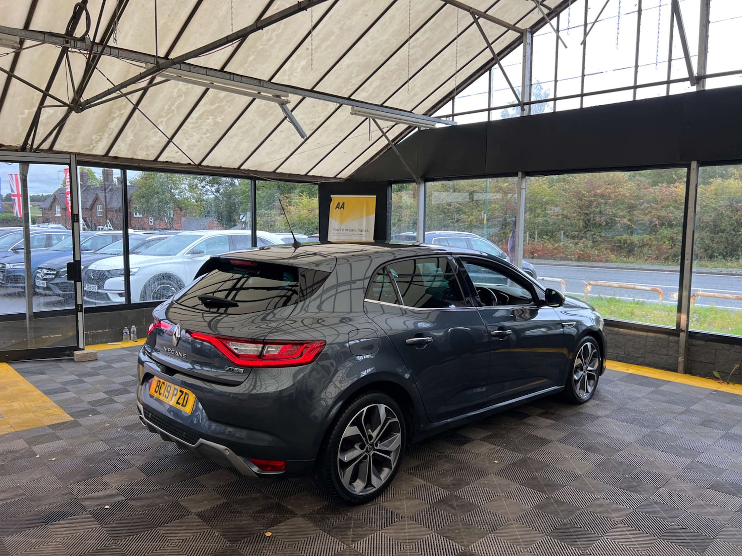 Used Renault Megane 2019 for sale - 76165317: Photo 8