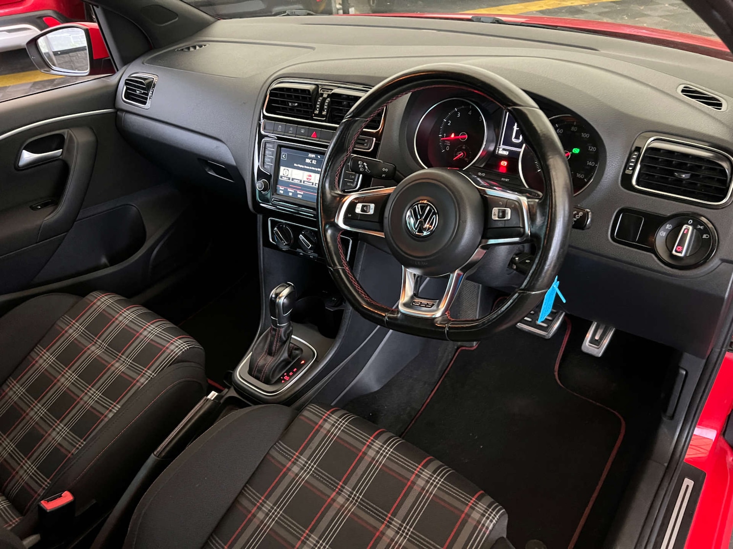 Used Volkswagen Polo 2016 for sale - 76591656: Photo 12